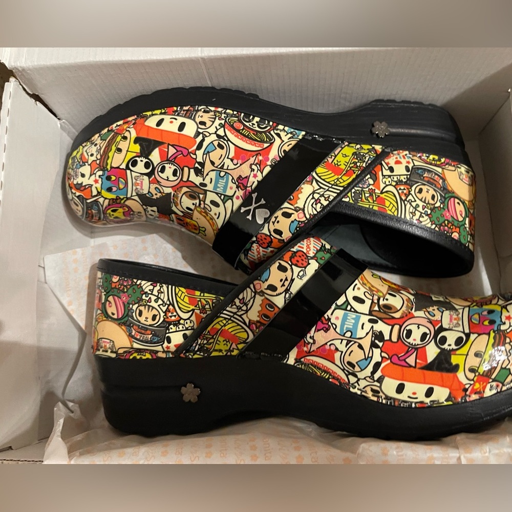 Sanita Kaeleigh Tokidoki Patent Nursing Clogs - Picture 3 of 11